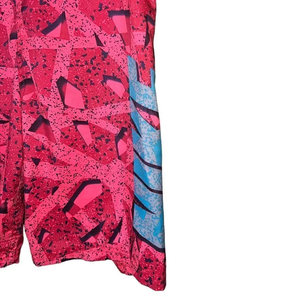 Nike young men’s swim trunks size medium‎